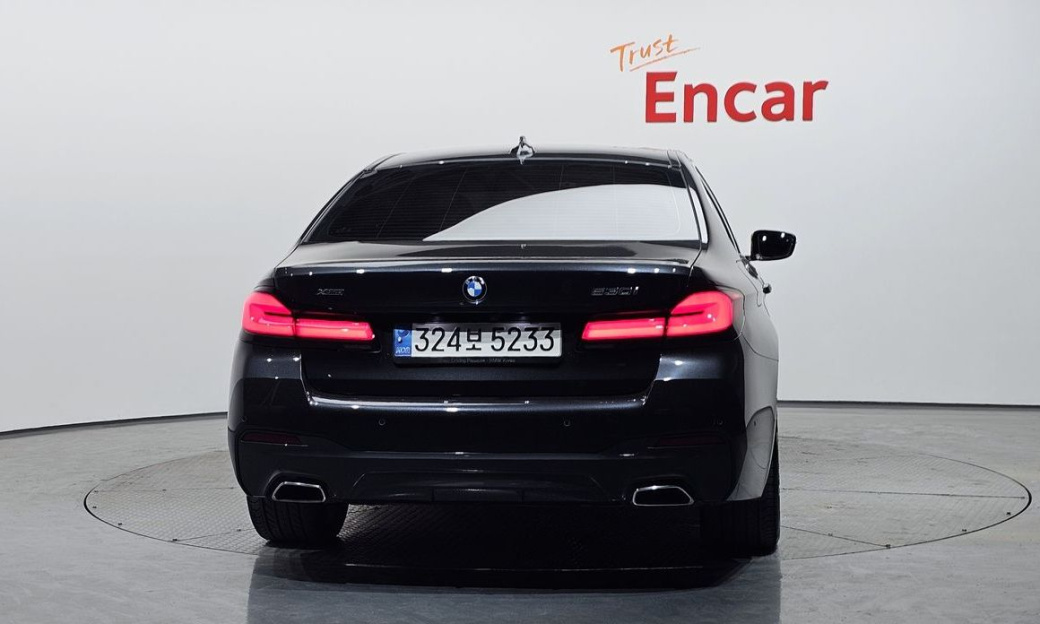 BMW 5-Series 530i xDrive M Sport Package, 2022