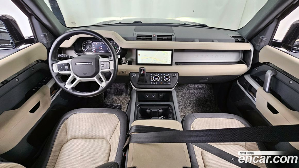 Land Rover Defender 110 P300 X-Dynamic SE, 2023