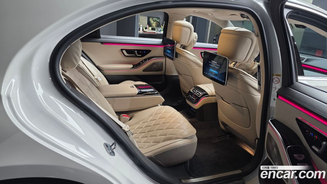 Mercedes-Benz S-Class S500L 4MATIC, 2023