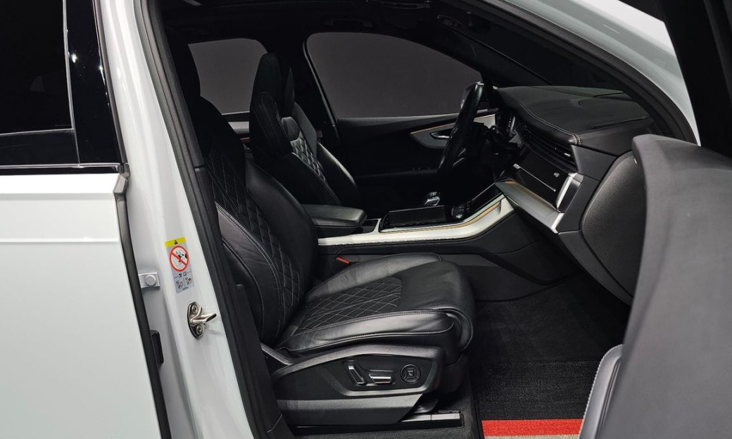 Audi Q7 55 TFSI Quattro Premium, 2022