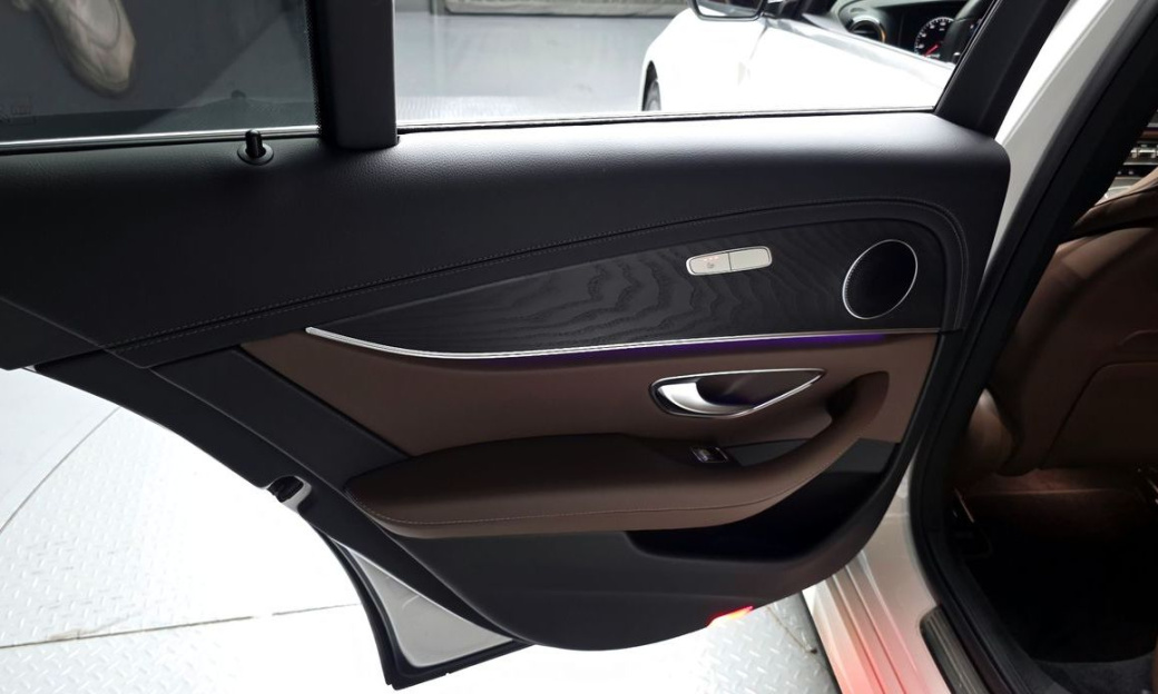 Mercedes-Benz E-Class E250 AMG Line, 2023