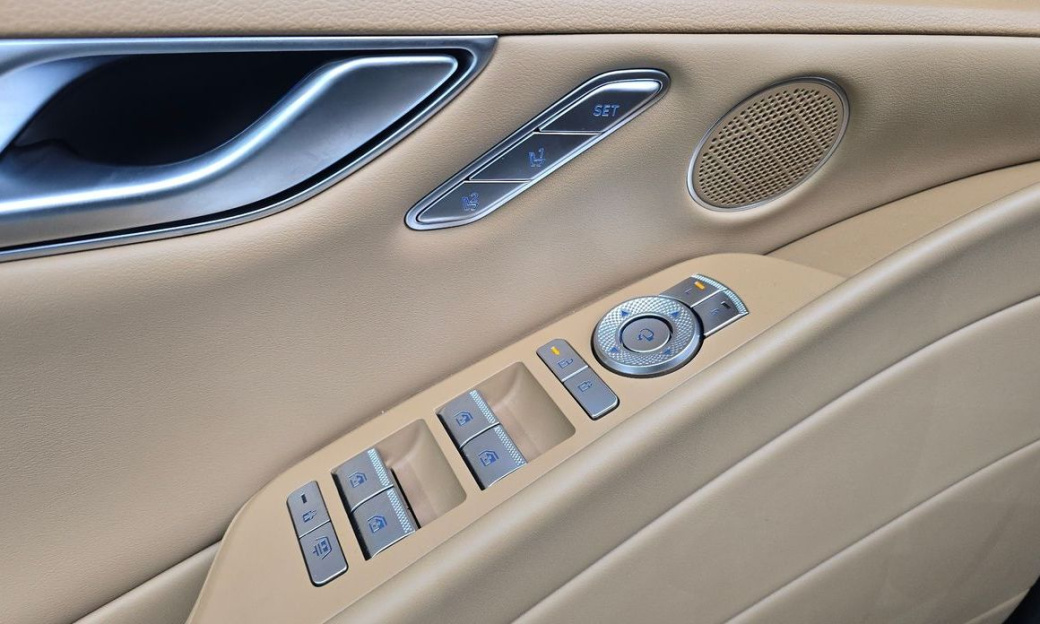 Genesis G80 Gasoline 2.5 Turbo AWD, 2025