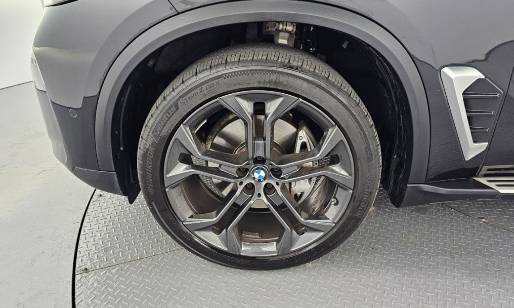 BMW X5 xDrive 40i xLine, 2024