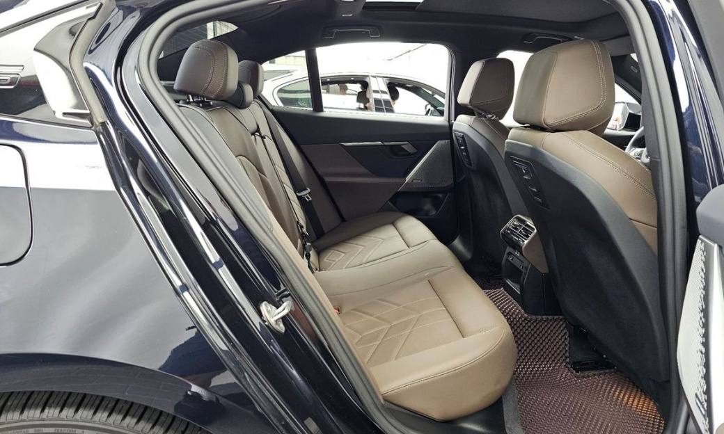 BMW 5-Series 523d M Sport, 2024