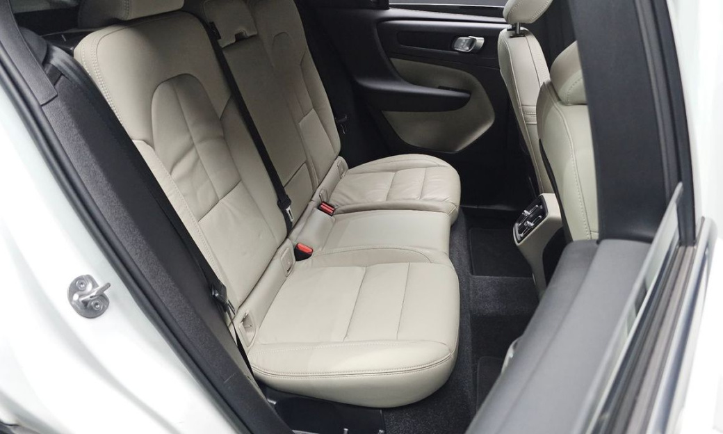 Volvo XC40 B4 Ultimate Bright, 2023