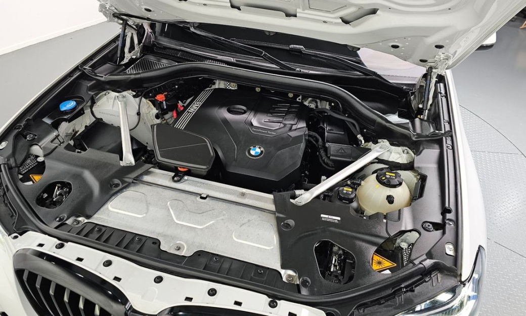 BMW X3 xDrive 20i M Sports Pro, 2022