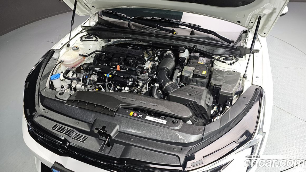 Kia K5 1.6 Turbo, 2025