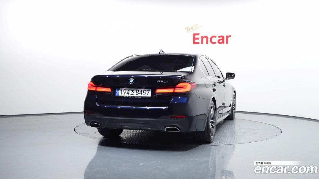 BMW 5-Series 520i M Sport, 2023