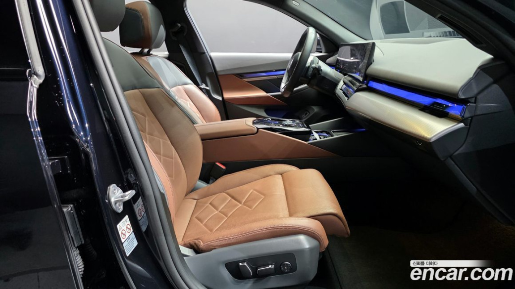 BMW 5-Series 530i xDrive M Sport, 2024