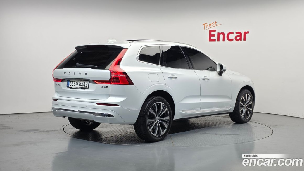 Volvo XC60 B6 Inscirtion, 2022