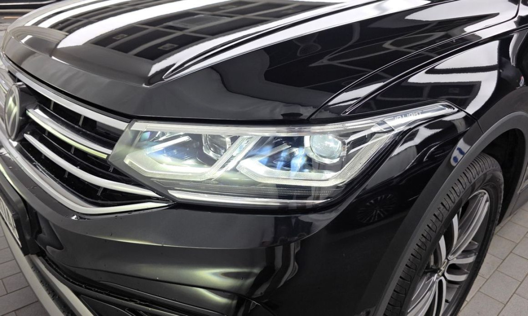 Volkswagen Tiguan 2.0 TSI Prestige, 2024