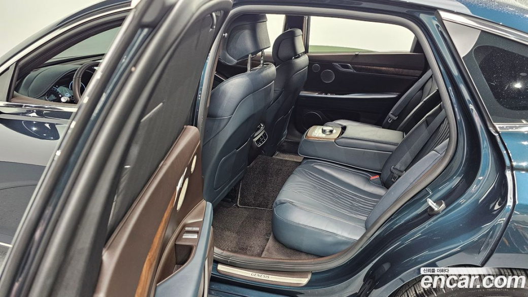Genesis G80 Gasoline 2.5 Turbo AWD, 2023