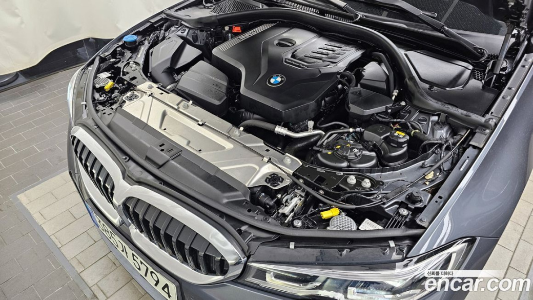 BMW 3-Series 320i M Sport, 2022