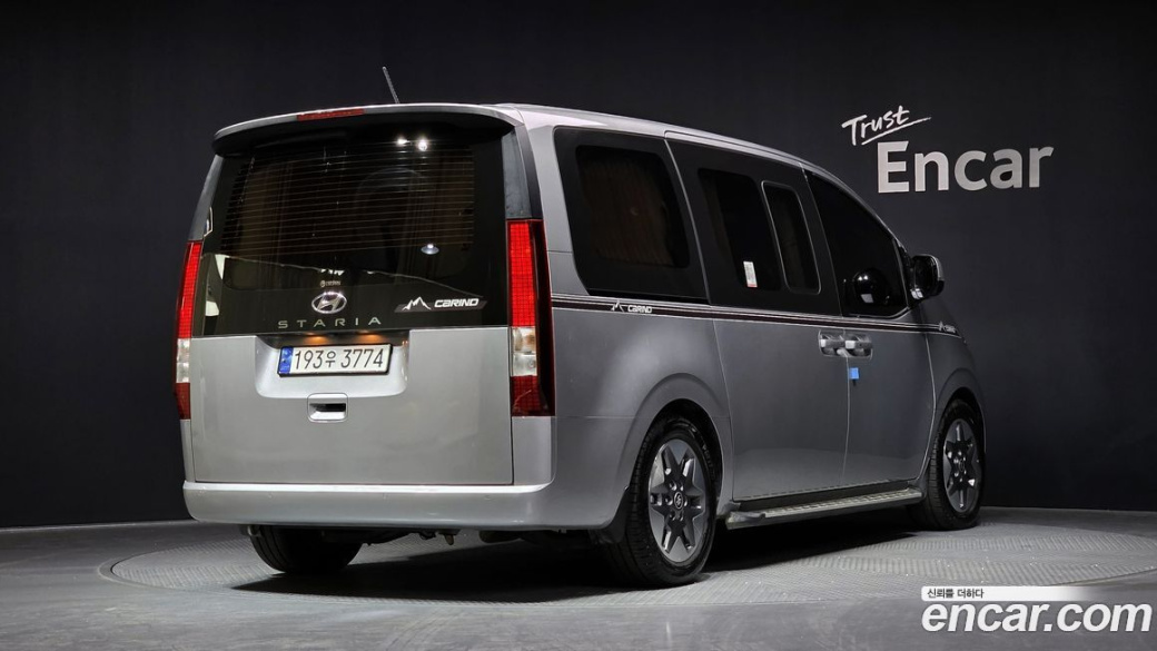 Hyundai Staria Tourer 9-Seater, 2023