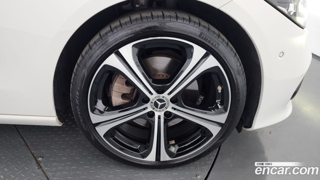 Mercedes-Benz C-Class C300 4MATIC Avantgarde, 2023