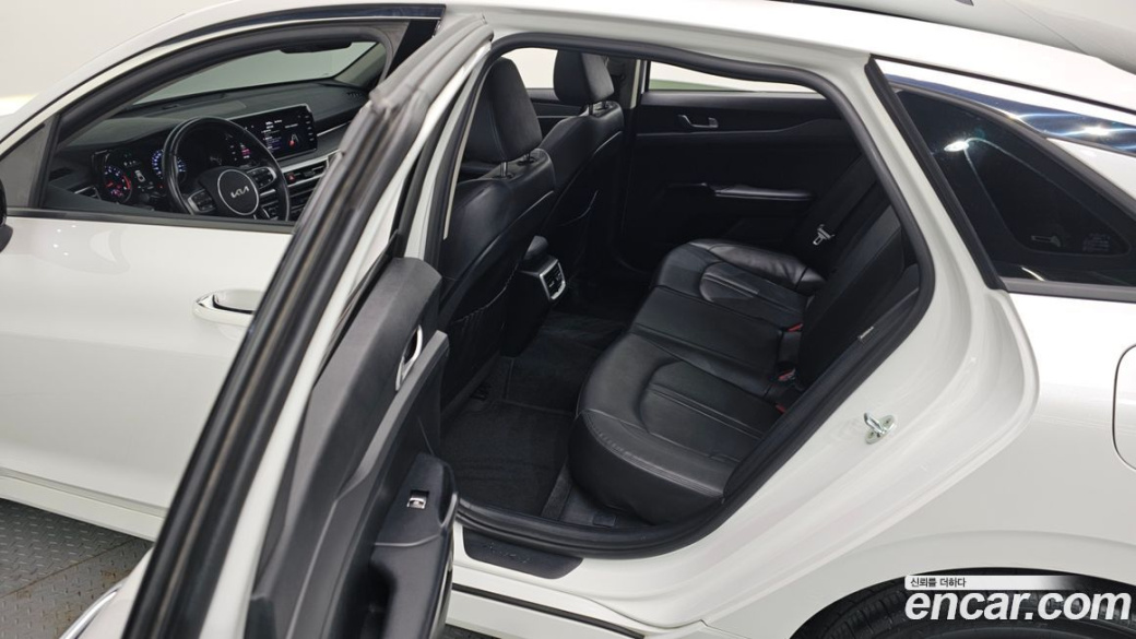 Kia K5 2.0, 2022