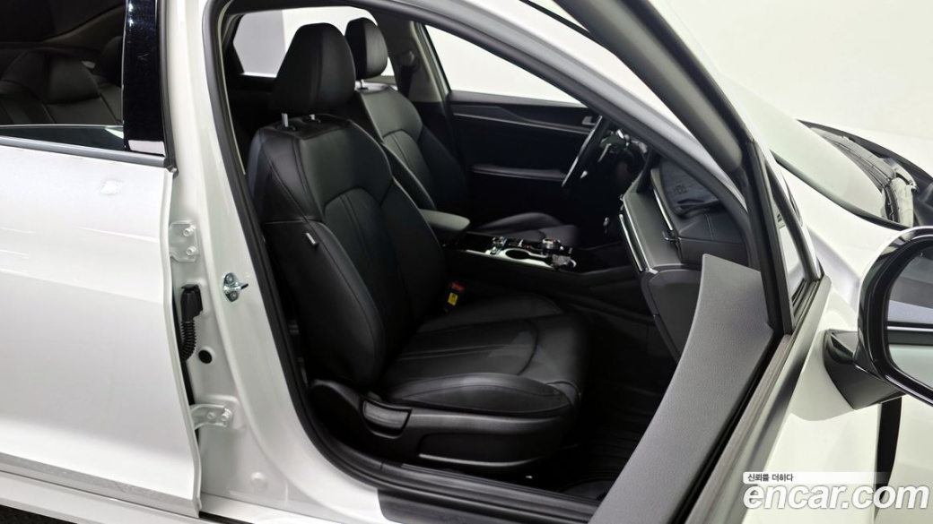 Kia K5 2.0, 2025