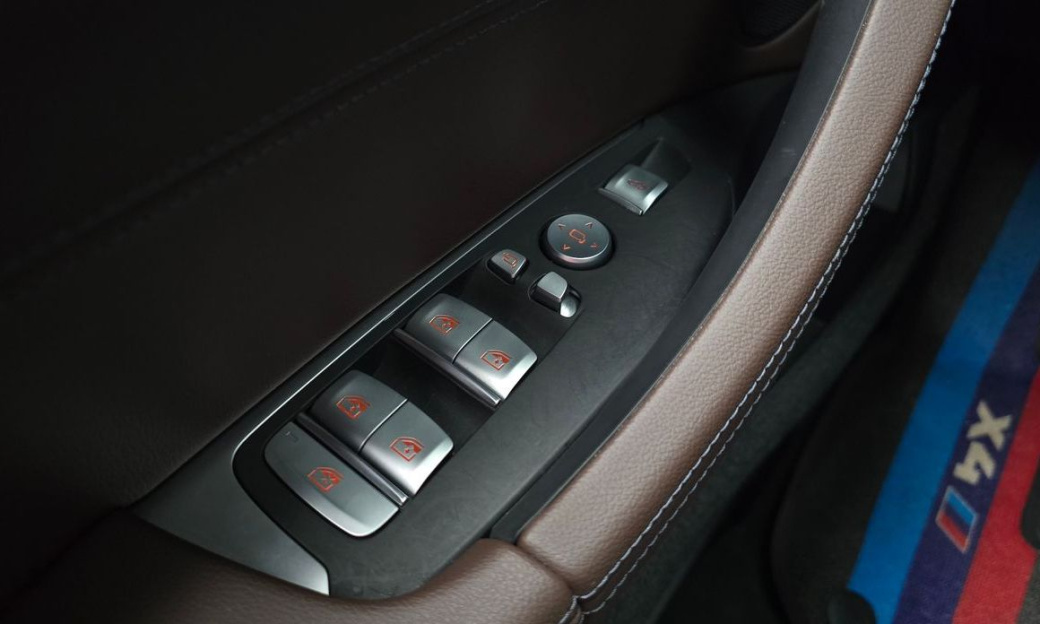 BMW X4 xDrive20i xLine, 2024