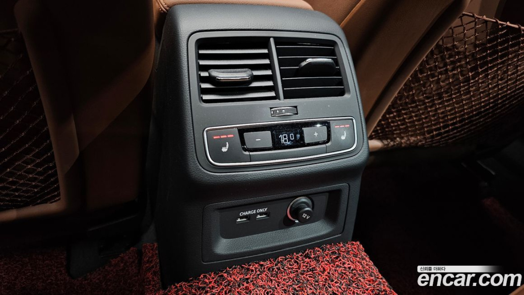 Audi A4 40 TFSI Premium, 2021