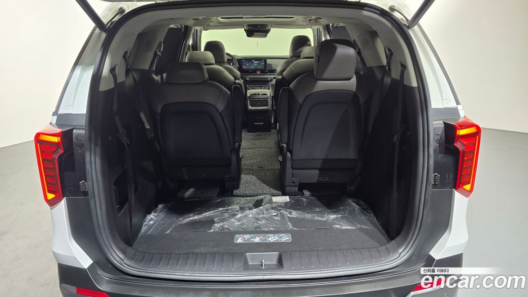 Kia Carnival 9-Seater Noblesse, 2024