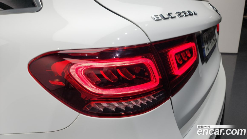 Mercedes-Benz GLC-Class GLC220 d 4MATIC, 2021