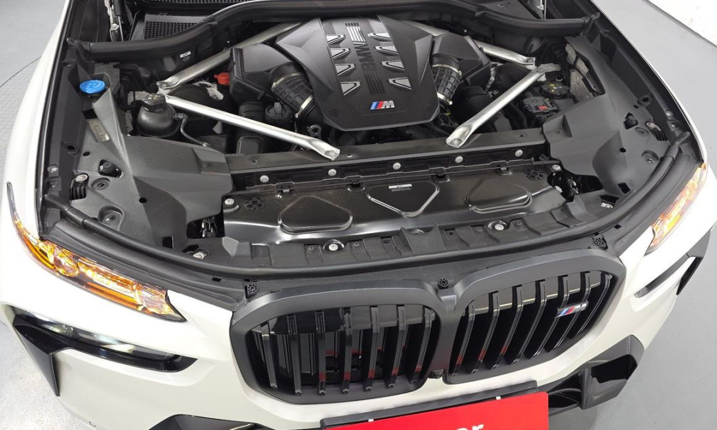 BMW X7 M60i xDrive M sport 6STR, 2025