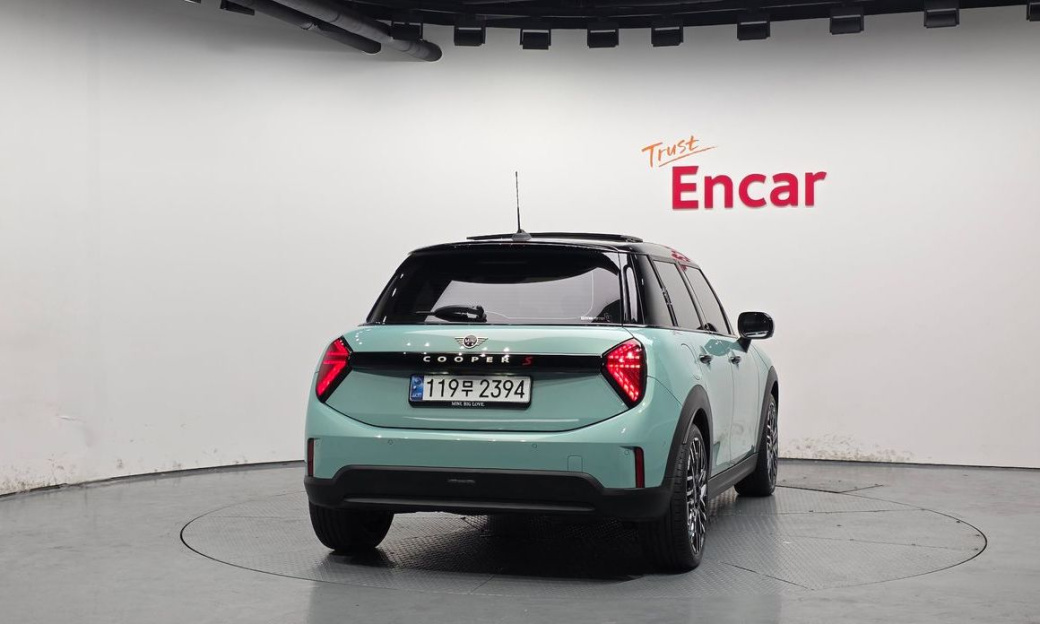 Mini Cooper 5 Door Favoured, 2025