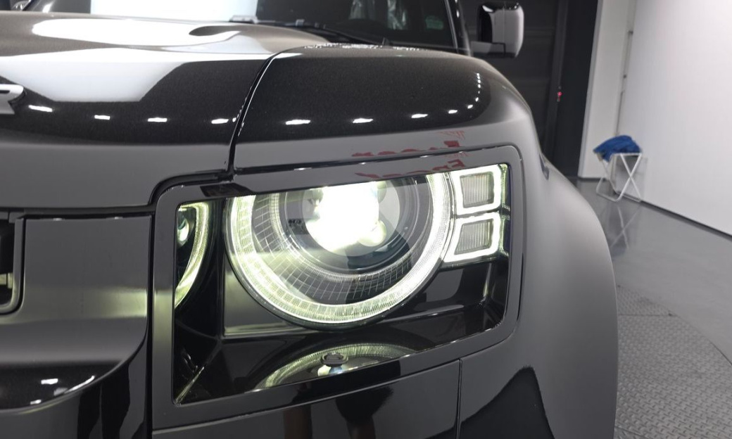 Land Rover Defender 130 P400 Outbound, 2025
