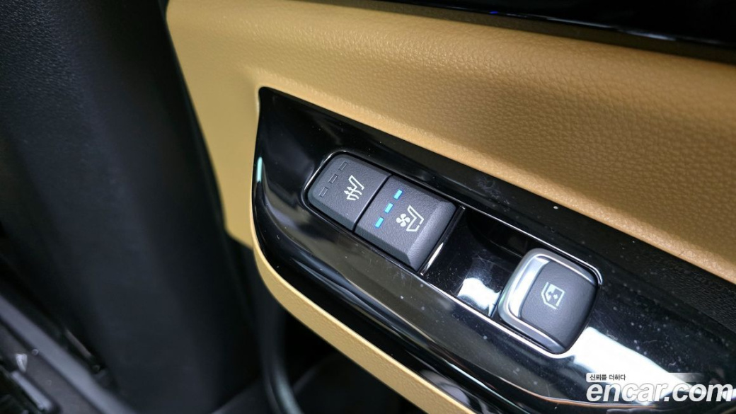 Kia Carnival 7-Seater Signature, 2023