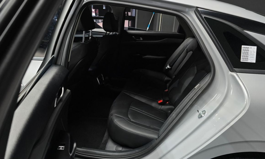Kia K5 2.0, 2024