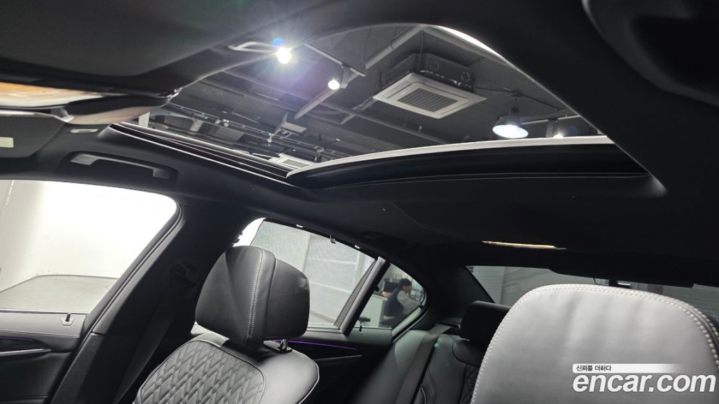 BMW 5-Series 530i xDrive M Sport Package, 2022