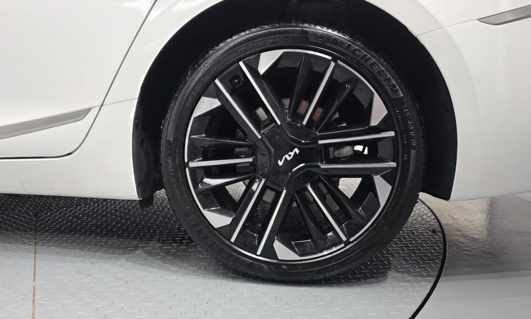 Kia K8 2.5 Gasoline 2WD, 2025