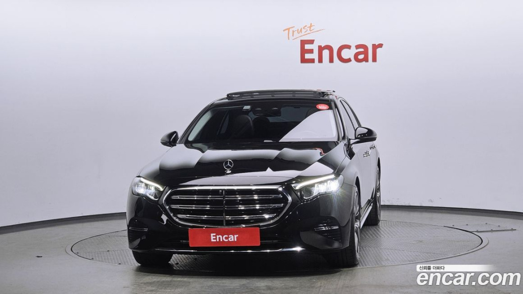 Mercedes-Benz E-Class E220d 4MATIC Exclusive, 2024