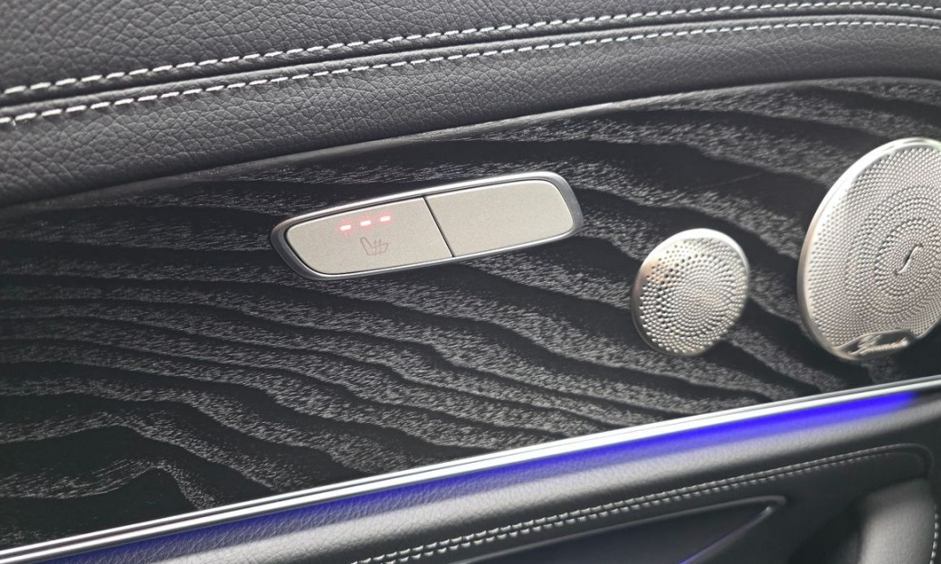 Mercedes-Benz E-Class E220d 4MATIC AMG Line, 2022