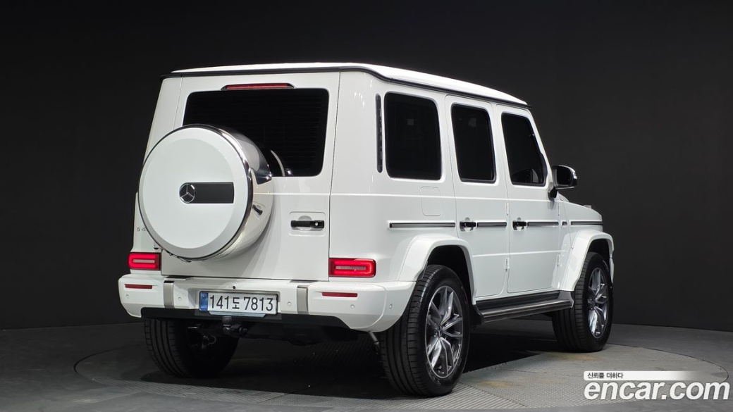 Mercedes-Benz G-Class G450d, 2025