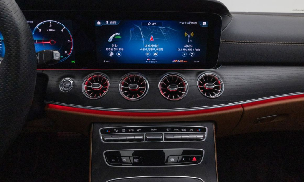 Mercedes-Benz E-Class E300d 4MATIC Coupe, 2023