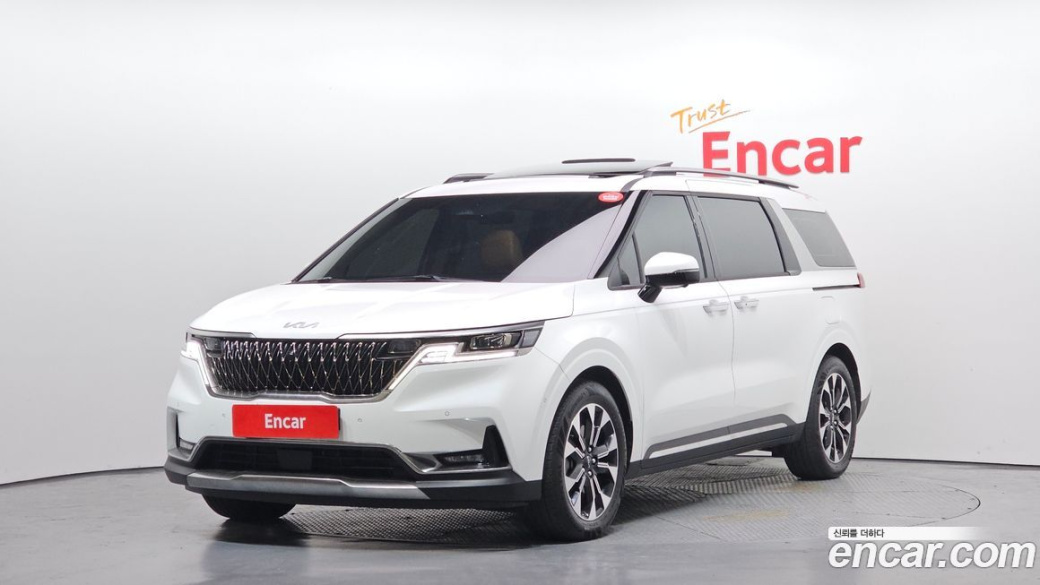 Kia Carnival 9-Seater Signature, 2023