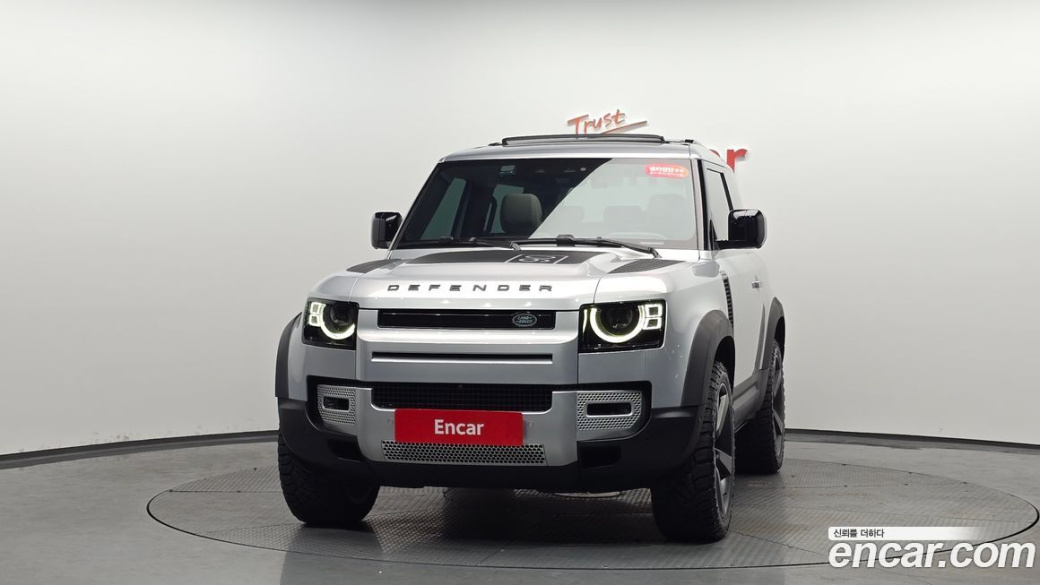 Land Rover Defender 90 D250 SE, 2022