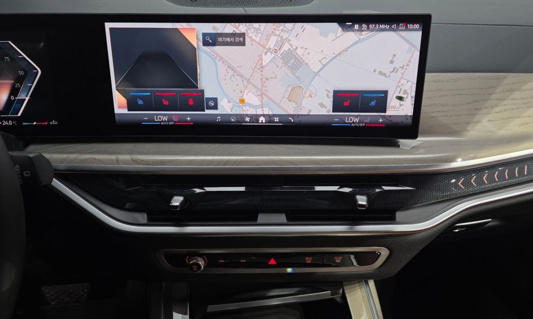 BMW X7 xDrive 40i Design Pure Excellence 7-Seater, 2024