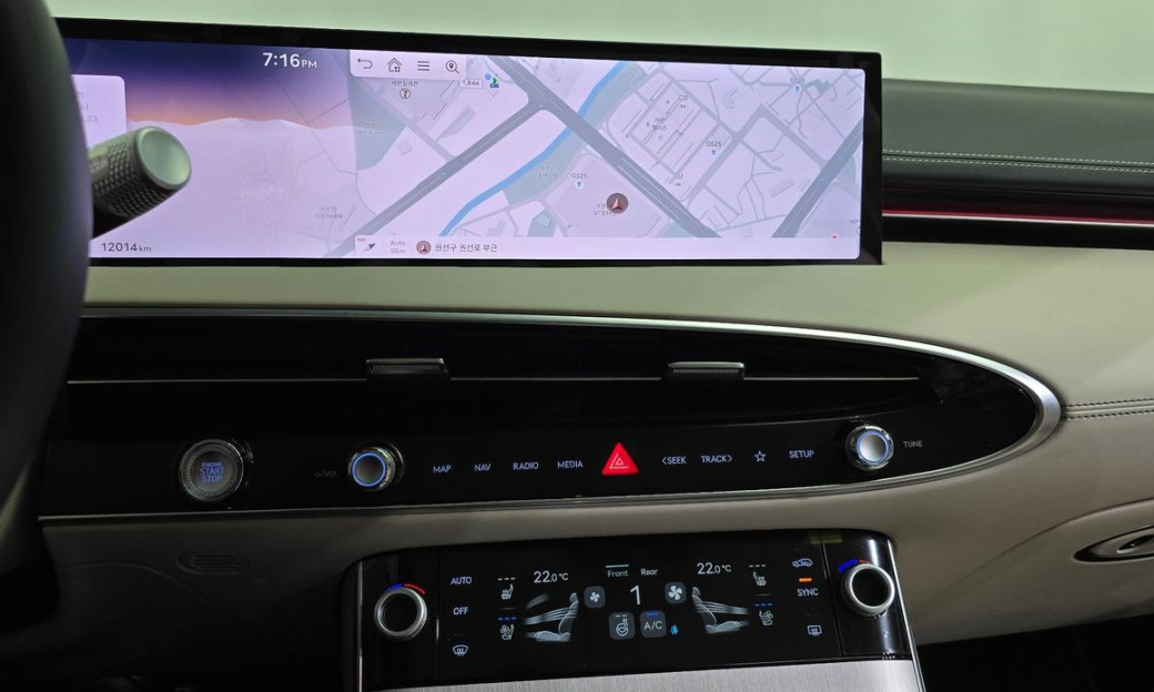 Genesis GV70 2.5T Gasoline AWD, 2025