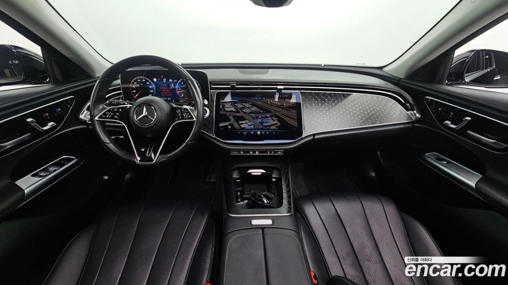 Mercedes-Benz E-Class E220d 4MATIC Exclusive, 2024
