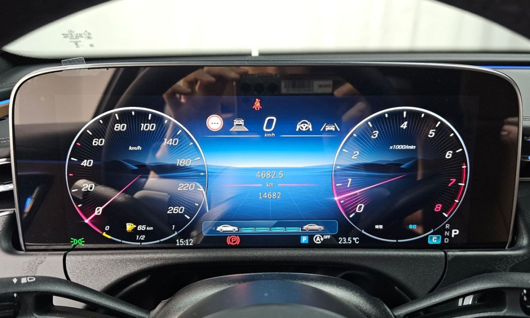 Mercedes-Benz E-Class E200 Avantgarde, 2025