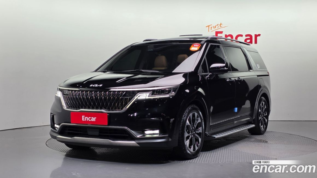 Kia Carnival 9-Seater Signature, 2023