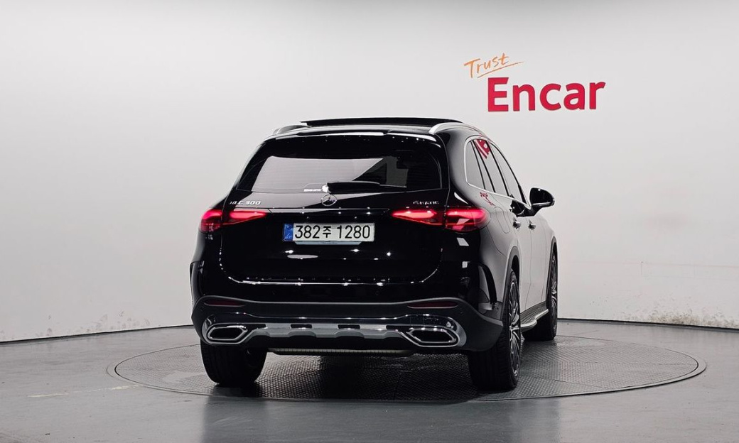 Mercedes-Benz GLC-Class GLC300 4MATIC AMG Line, 2025