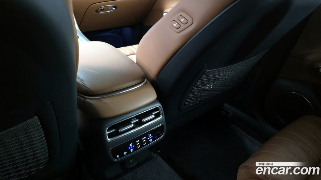 Genesis GV70 2.5T Gasoline AWD, 2025