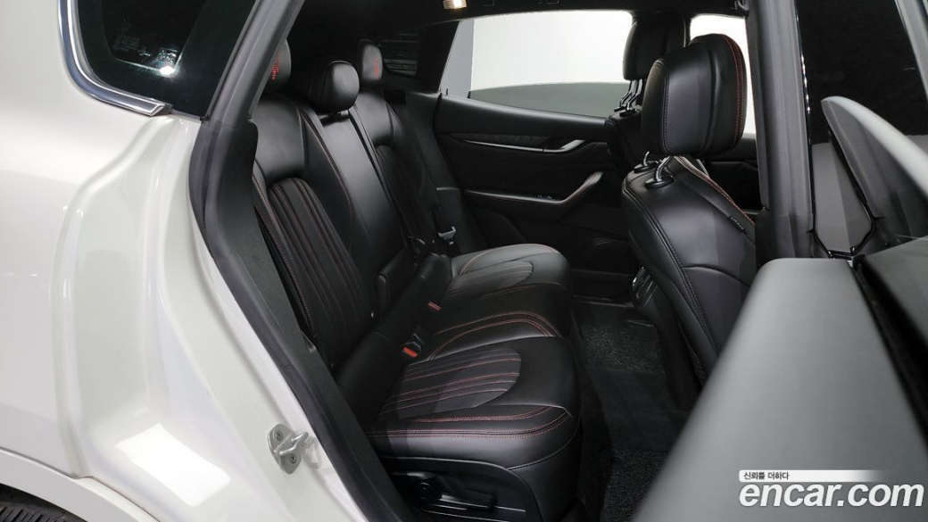 Maserati Levante 2.0 GT AWD, 2022