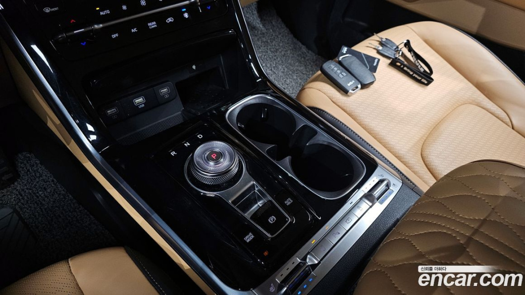 Kia Carnival 9-Seater Signature, 2023