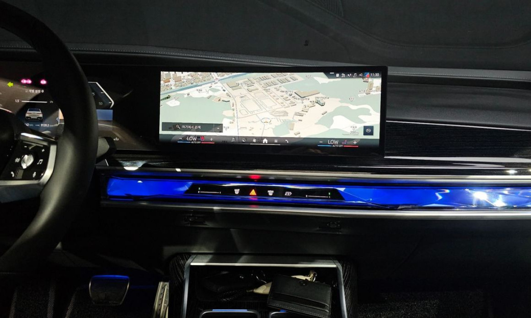 BMW 7-Series 740d xDrive M Sport, 2025