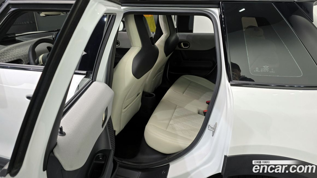 Mini Cooper 5 Door Favoured, 2025