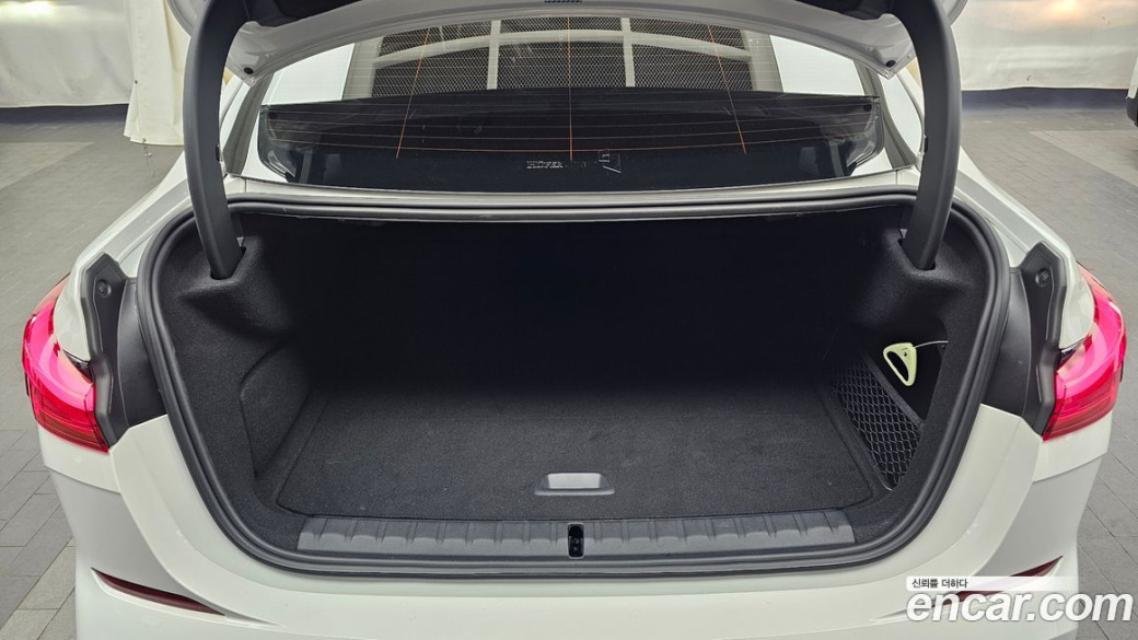 BMW 2-Series 220i M Sports, 2023